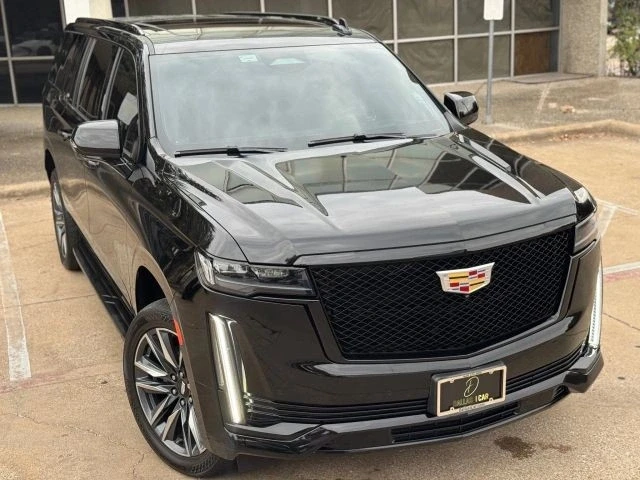 2022 Cadillac Escalade 5th Gen - Image 12 of 21