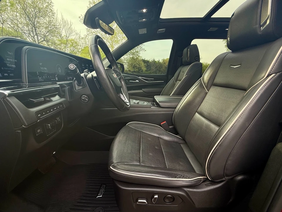 2022 Cadillac Escalade 5th Gen - Image 10 of 31