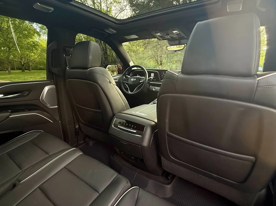 2022 Cadillac Escalade 5th Gen - Image 31 of 31