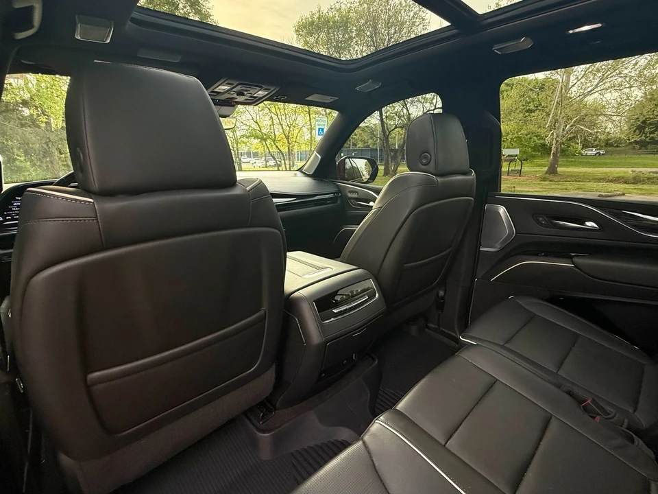 2022 Cadillac Escalade 5th Gen - Image 21 of 31