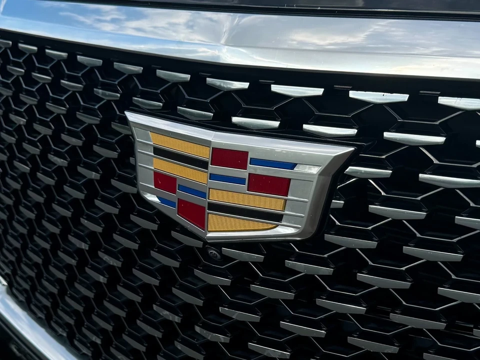 2022 Cadillac Escalade 5th Gen - Image 11 of 21