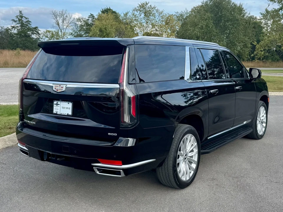 2022 Cadillac Escalade 5th Gen - Image 3 of 21