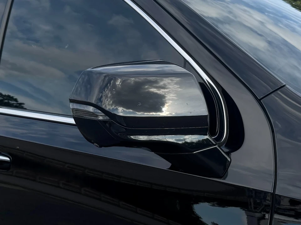 2022 Cadillac Escalade 5th Gen - Image 12 of 21
