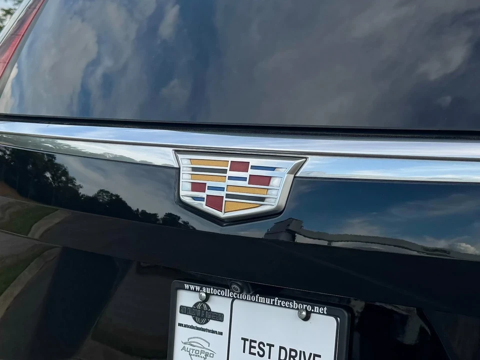 2022 Cadillac Escalade 5th Gen - Image 19 of 21