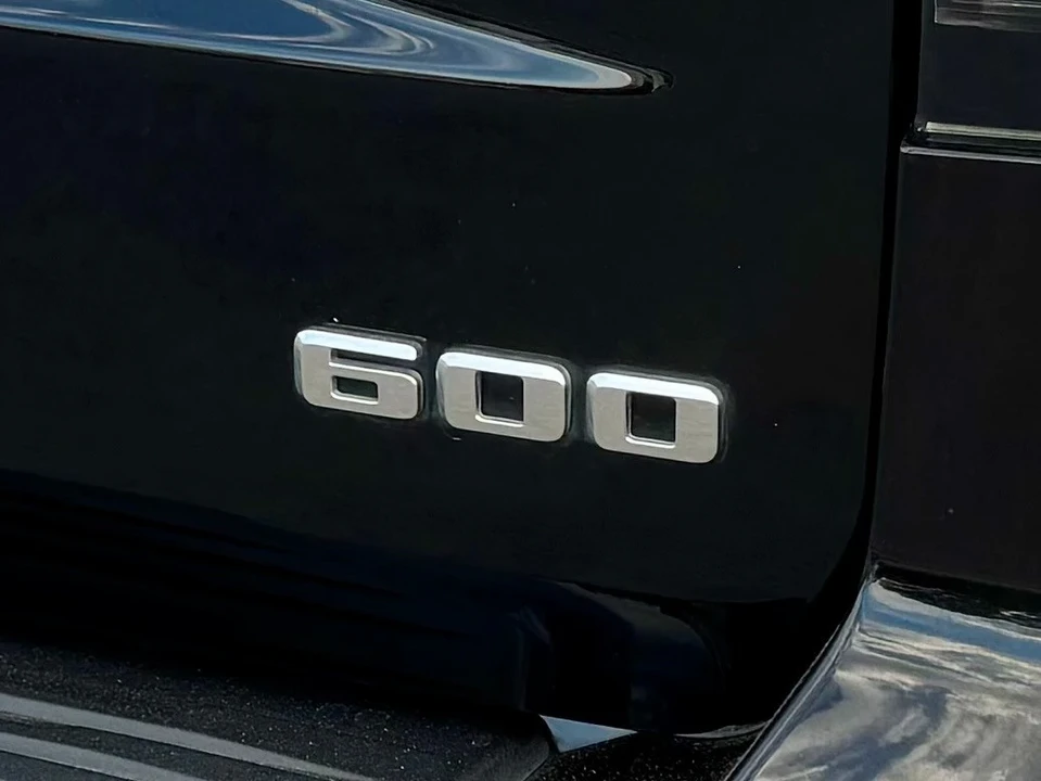 2022 Cadillac Escalade 5th Gen - Image 17 of 21