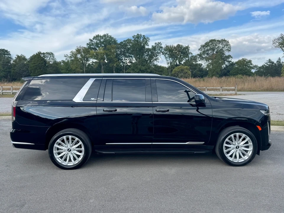 2022 Cadillac Escalade 5th Gen - Image 7 of 21