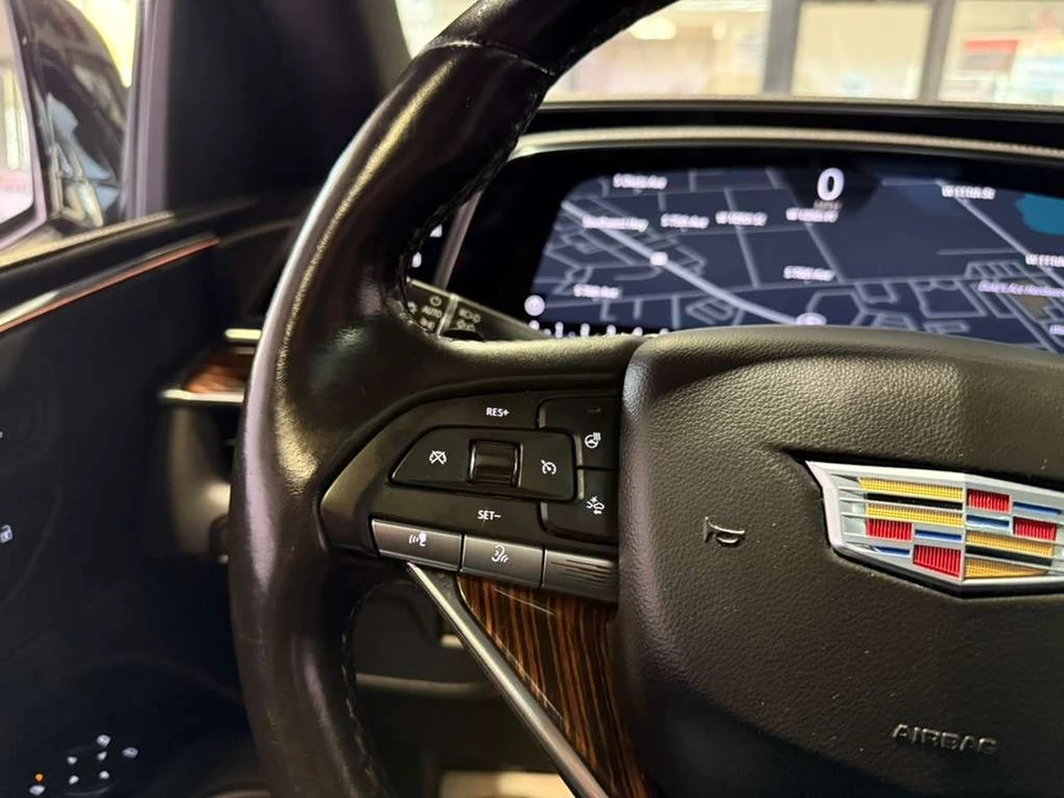 2022 Cadillac Escalade 5th Gen - Image 14 of 21
