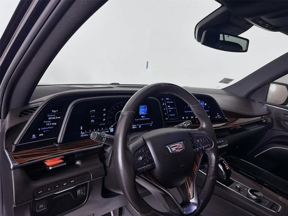 2022 Cadillac Escalade 5th Gen - Image 8 of 21