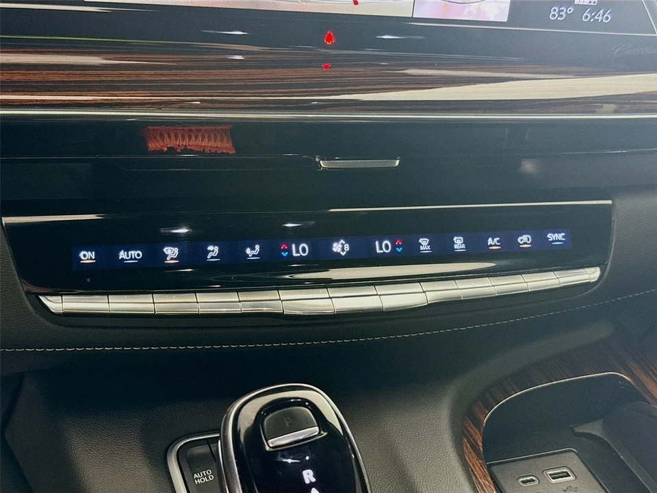 2022 Cadillac Escalade 5th Gen - Image 14 of 21