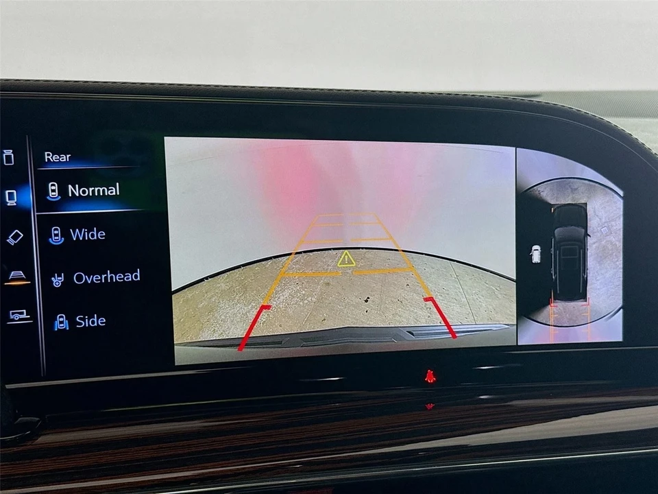2022 Cadillac Escalade 5th Gen - Image 12 of 21