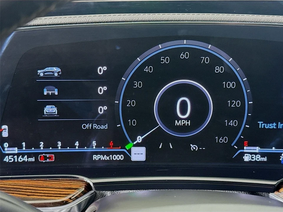2022 Cadillac Escalade 5th Gen - Image 11 of 21
