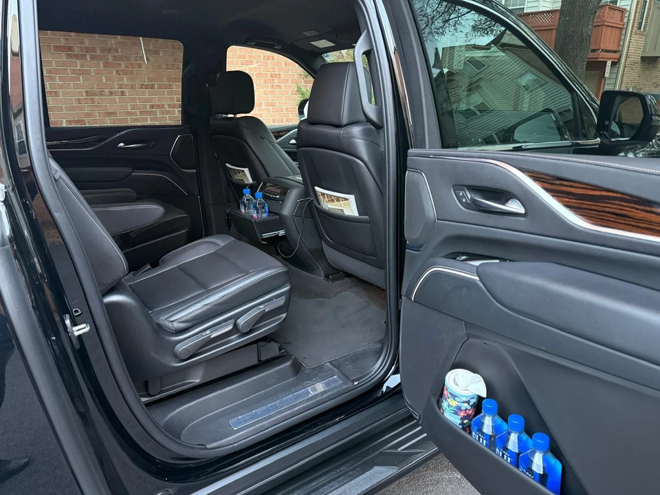 2022 Cadillac Escalade 5th Gen - Image 13 of 17