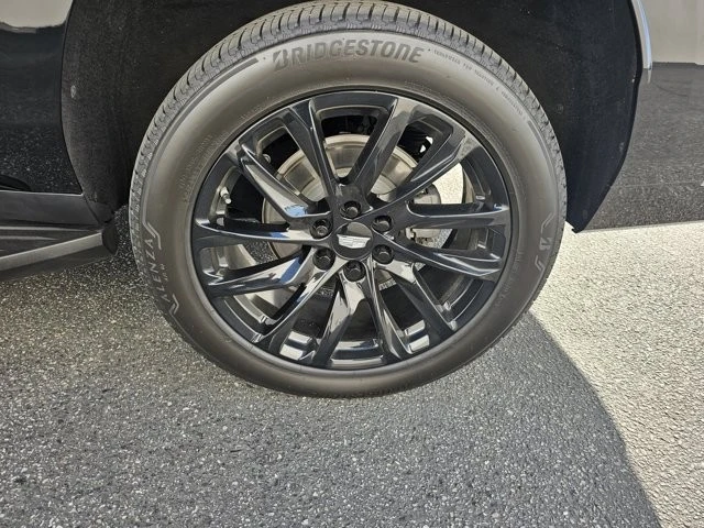 2022 Cadillac Escalade 5th Gen - Image 11 of 12