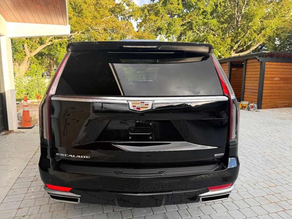 2022 Cadillac Escalade 5th Gen - Image 13 of 21