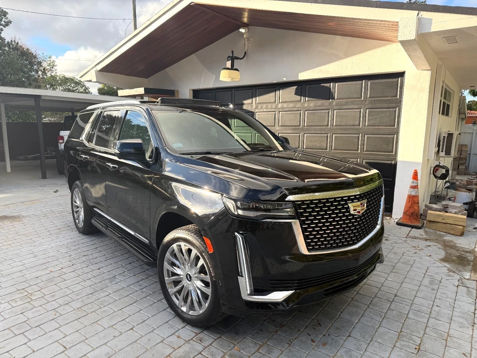 2022 Cadillac Escalade 5th Gen - Image 3 of 21