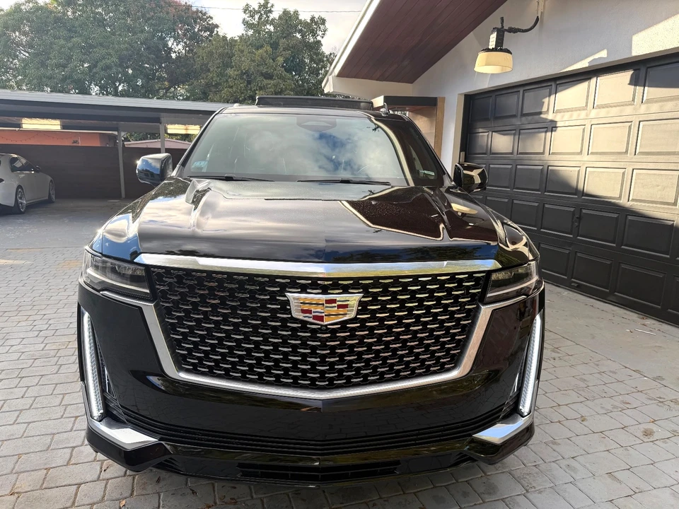2022 Cadillac Escalade 5th Gen - Image 10 of 21