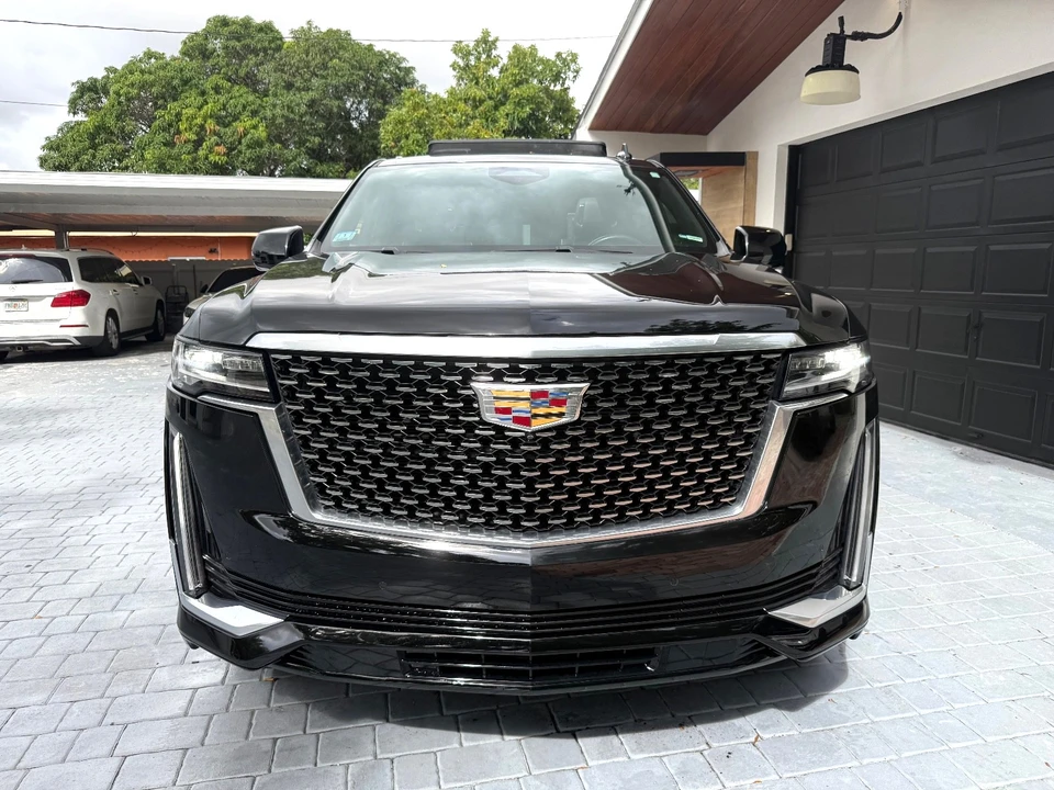2022 Cadillac Escalade 5th Gen - Image 12 of 21