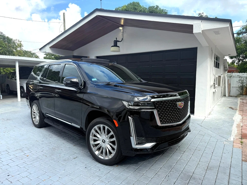 2022 Cadillac Escalade 5th Gen - Image 8 of 21
