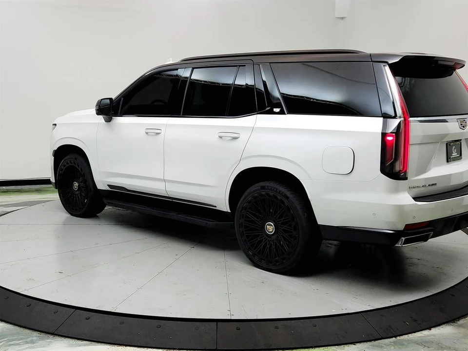 2022 Cadillac Escalade 5th Gen - Image 7 of 12