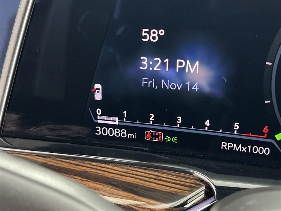 2022 Cadillac Escalade 5th Gen - Image 12 of 12