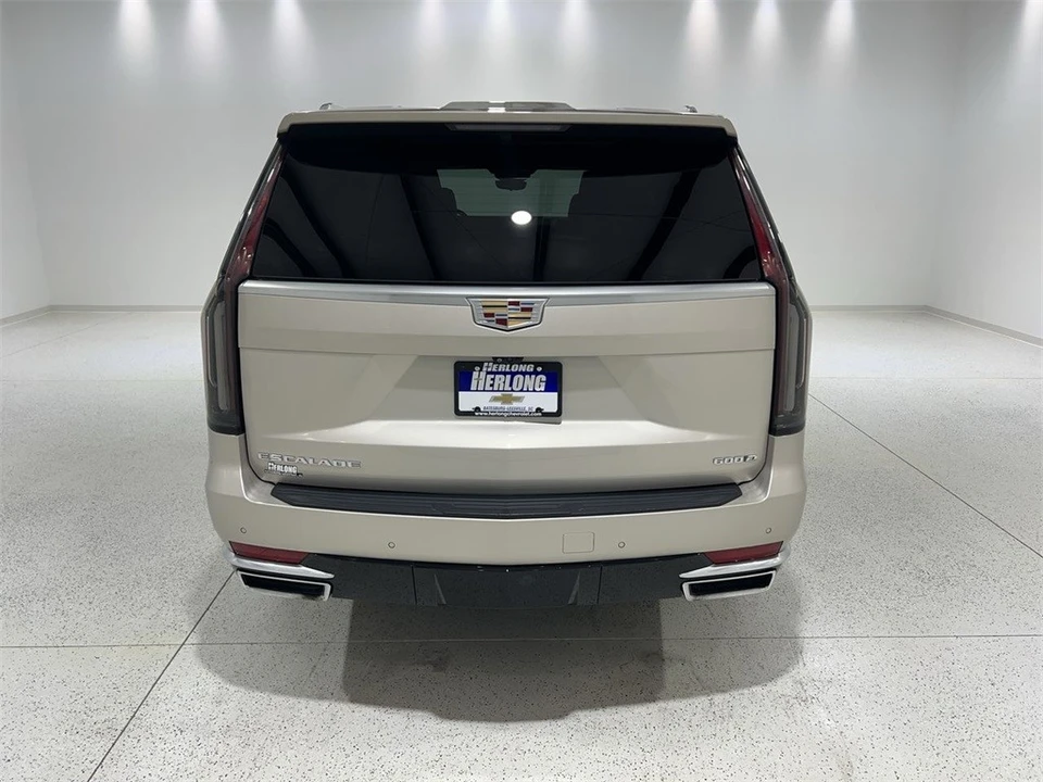 2022 Cadillac Escalade 5th Gen - Image 7 of 12