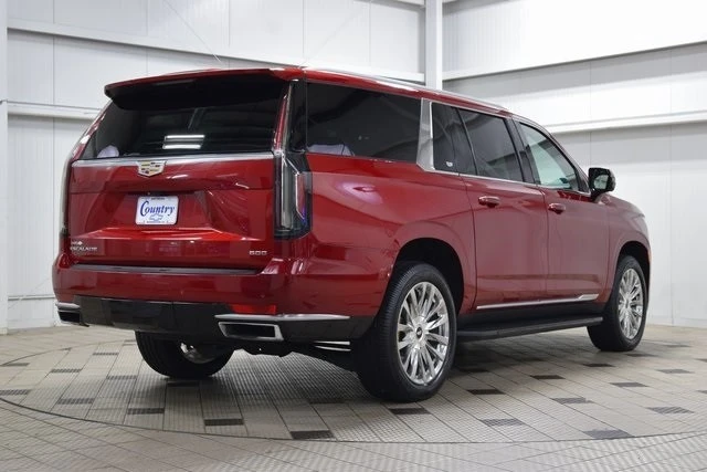 2022 Cadillac Escalade 5th Gen - Image 8 of 12