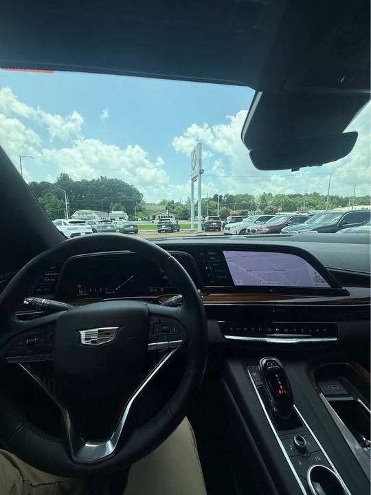 2022 Cadillac Escalade 5th Gen - Image 11 of 13