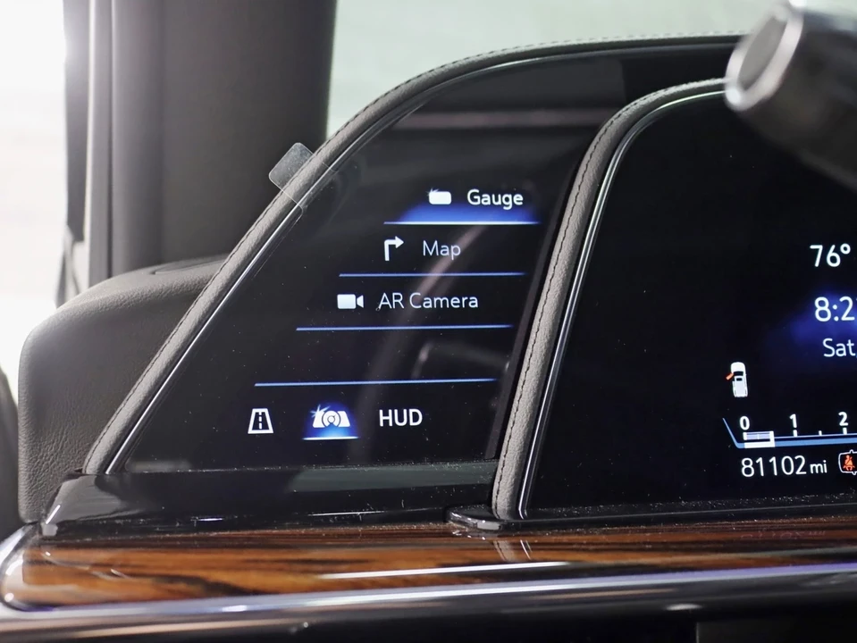 2022 Cadillac Escalade 5th Gen - Image 16 of 21