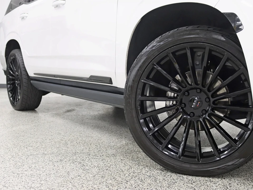 2022 Cadillac Escalade 5th Gen - Image 4 of 21