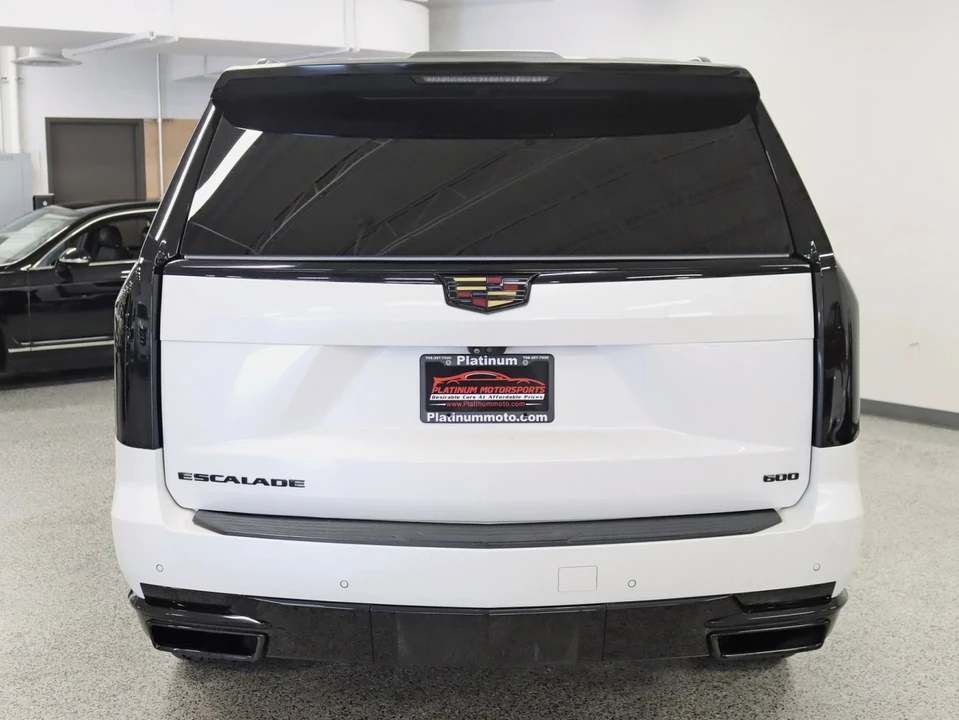 2022 Cadillac Escalade 5th Gen - Image 14 of 21