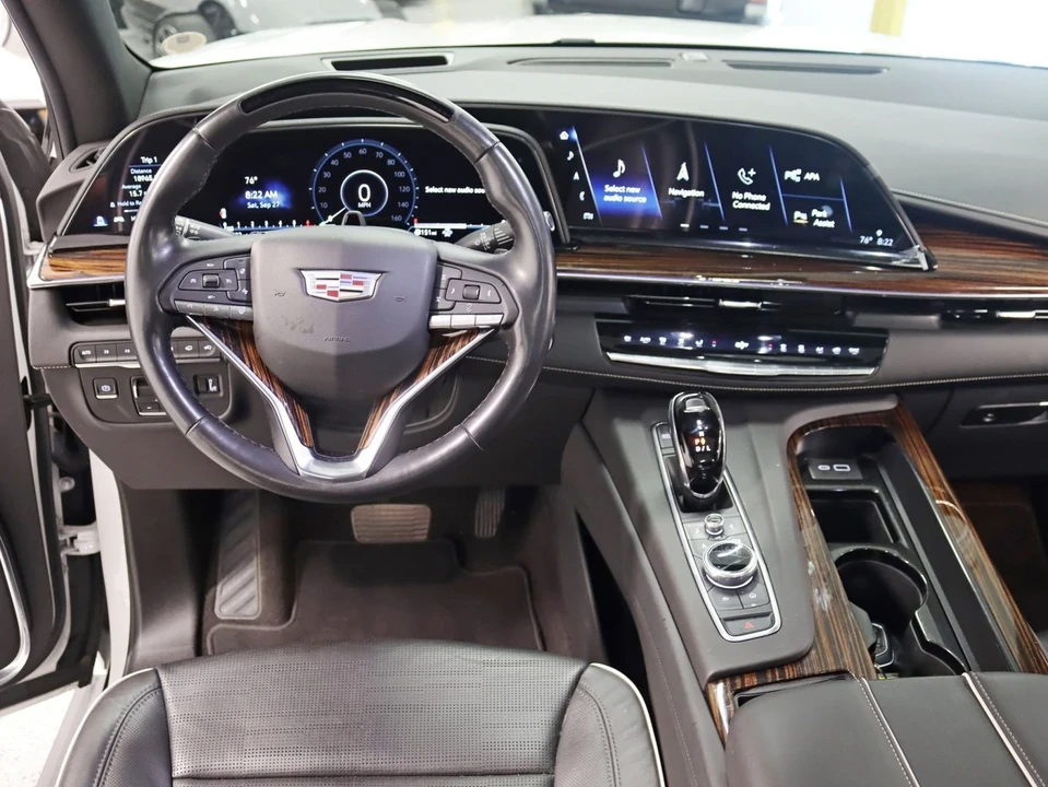 2022 Cadillac Escalade 5th Gen - Image 15 of 21