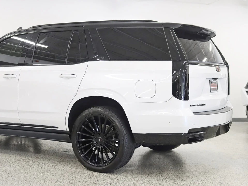 2022 Cadillac Escalade 5th Gen - Image 10 of 21