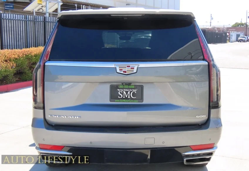 2022 Cadillac Escalade 5th Gen - Image 11 of 21