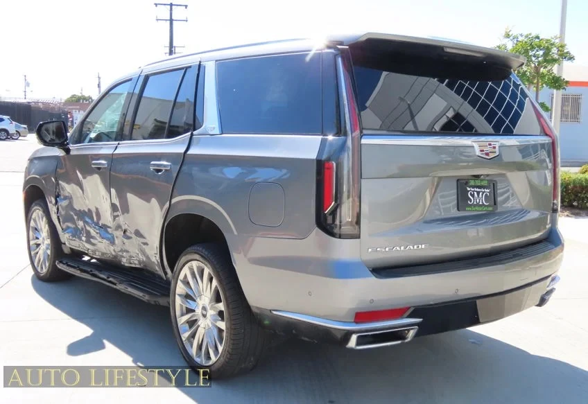 2022 Cadillac Escalade 5th Gen - Image 10 of 21