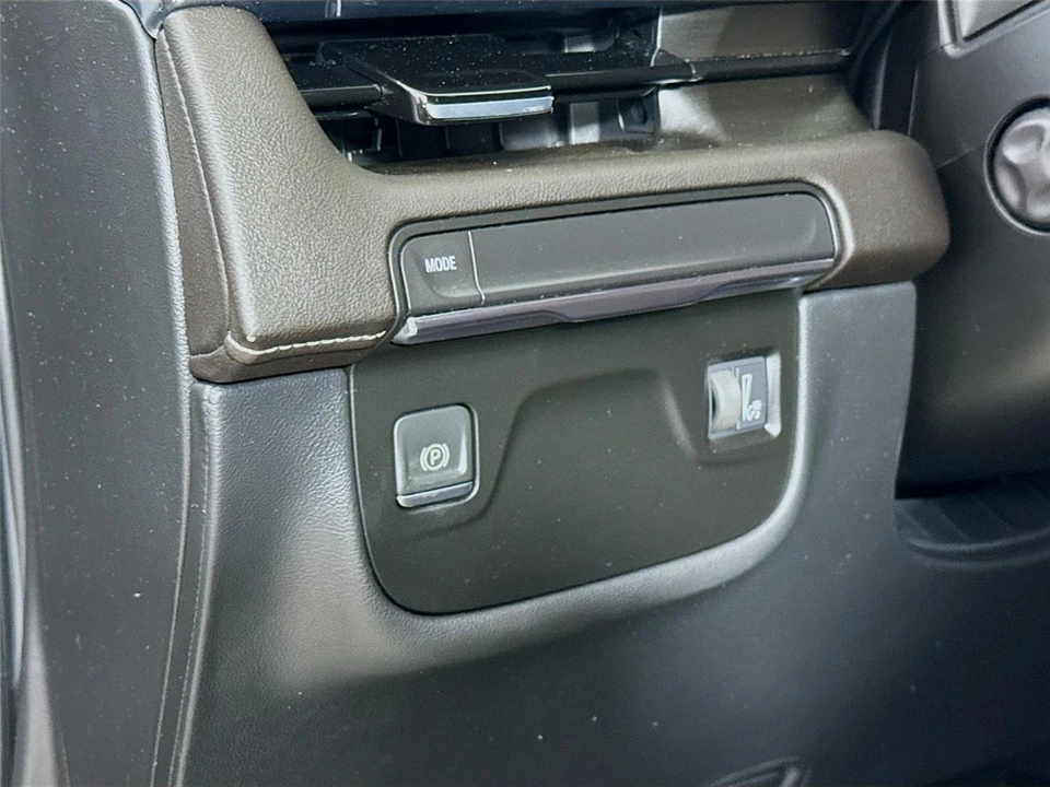 2022 Cadillac Escalade 5th Gen - Image 9 of 14