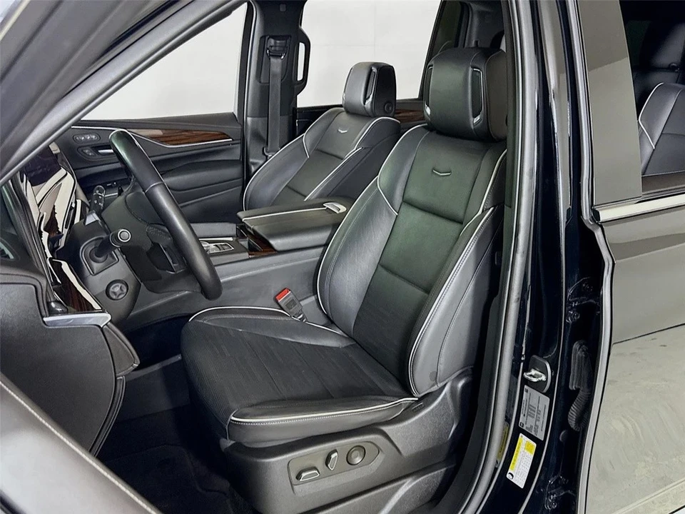2022 Cadillac Escalade 5th Gen - Image 11 of 12