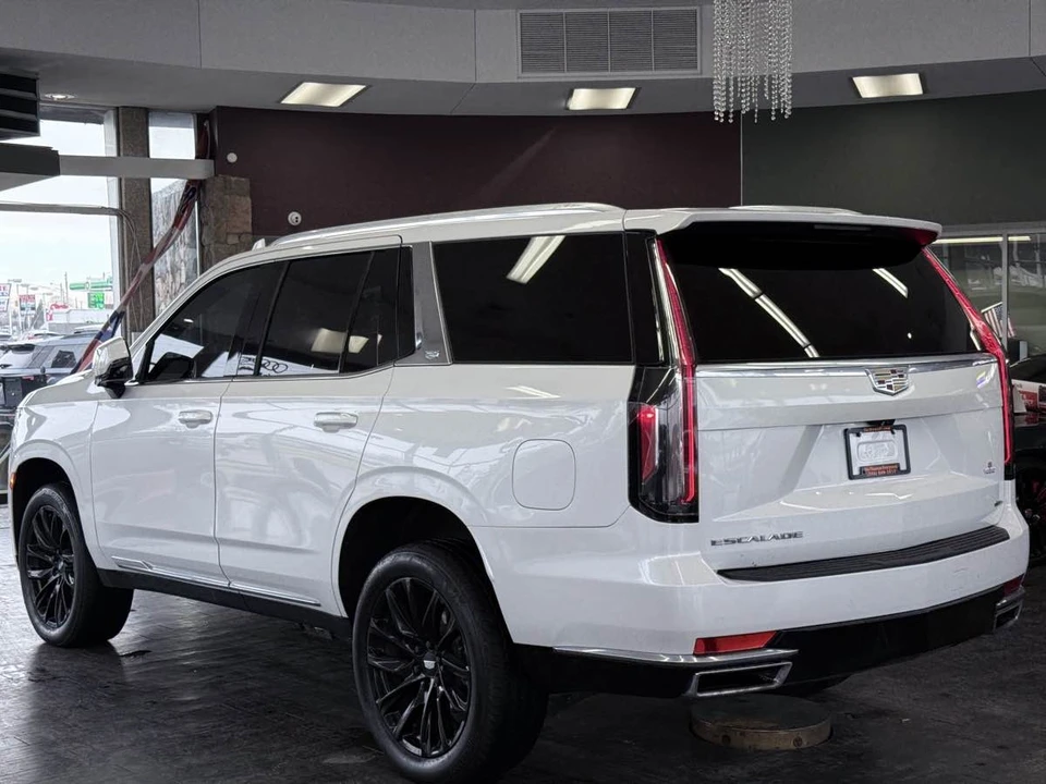 2022 Cadillac Escalade 5th Gen - Image 12 of 12