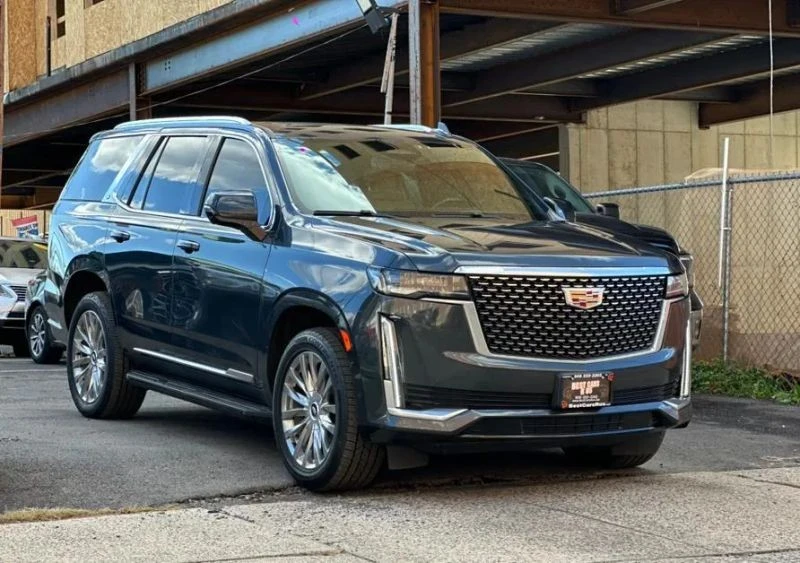 2022 Cadillac Escalade 5th Gen - Image 3 of 12