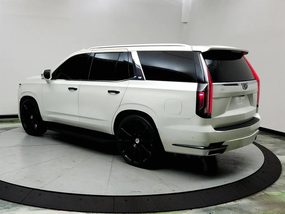 2022 Cadillac Escalade 5th Gen - Image 7 of 12