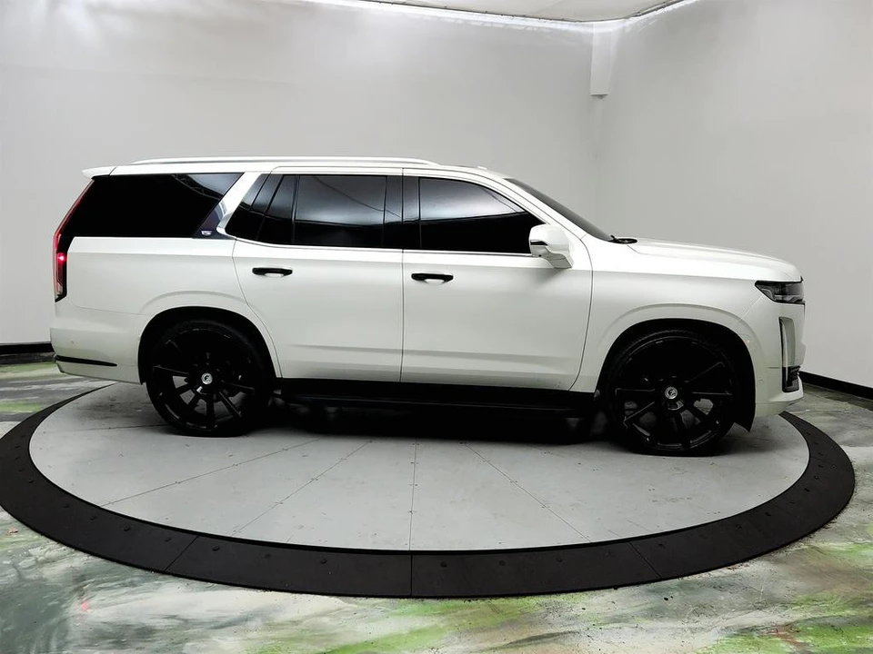 2022 Cadillac Escalade 5th Gen - Image 4 of 12
