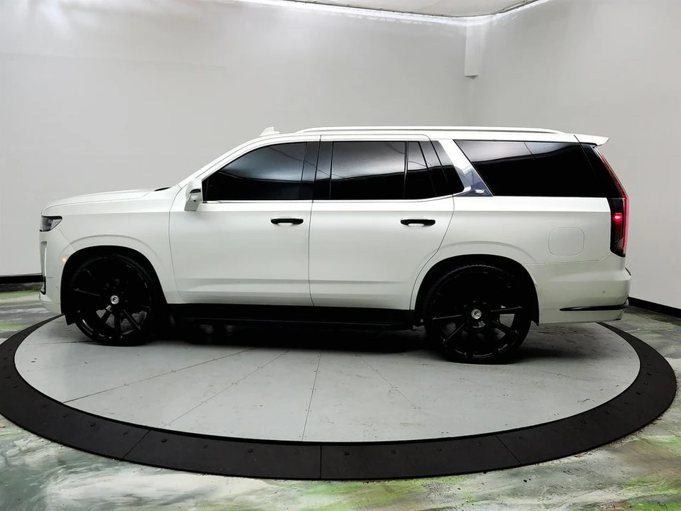 2022 Cadillac Escalade 5th Gen - Image 8 of 12