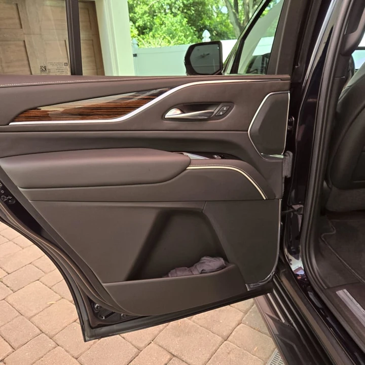 2022 Cadillac Escalade 5th Gen - Image 22 of 31