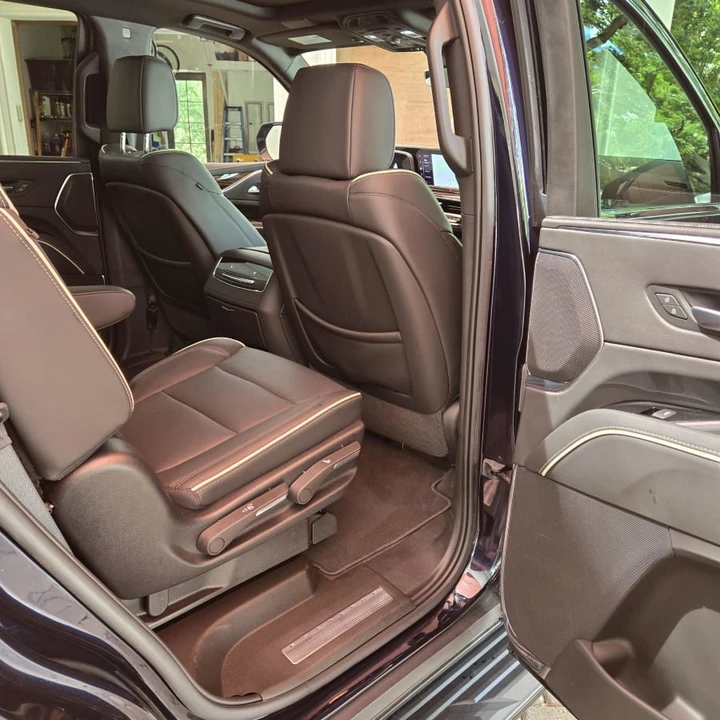 2022 Cadillac Escalade 5th Gen - Image 26 of 31