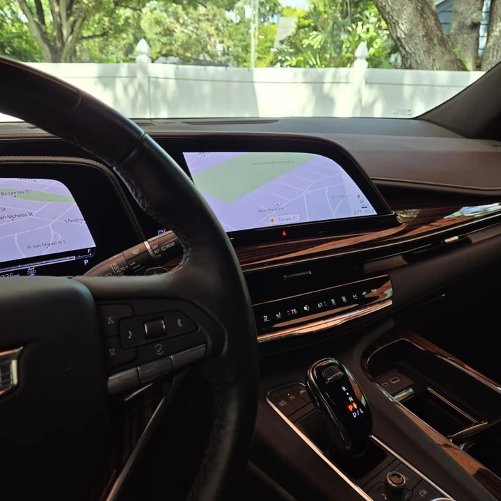 2022 Cadillac Escalade 5th Gen - Image 16 of 31