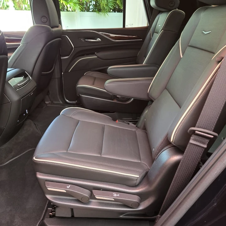 2022 Cadillac Escalade 5th Gen - Image 20 of 31
