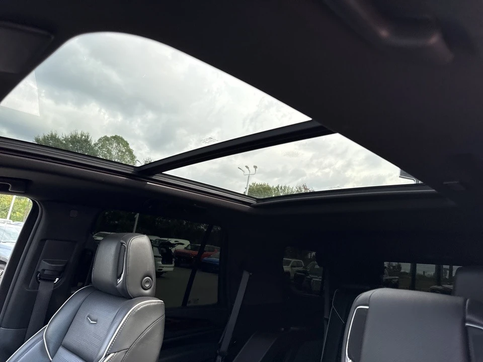 2022 Cadillac Escalade 5th Gen - Image 12 of 12