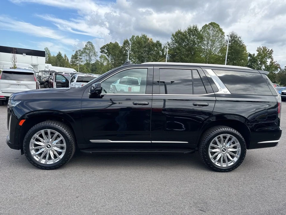 2022 Cadillac Escalade 5th Gen - Image 2 of 12