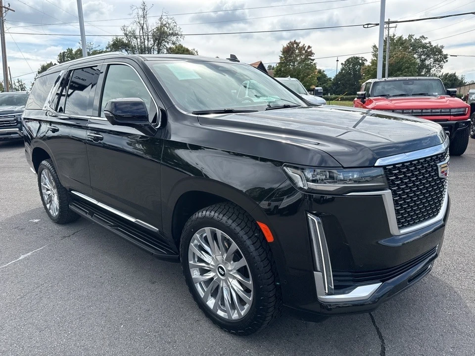 2022 Cadillac Escalade 5th Gen - Image 7 of 12