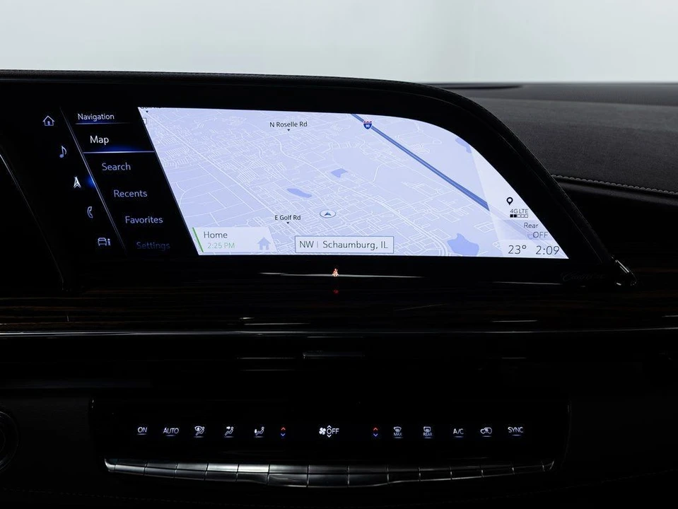 2022 Cadillac Escalade 5th Gen - Image 15 of 21