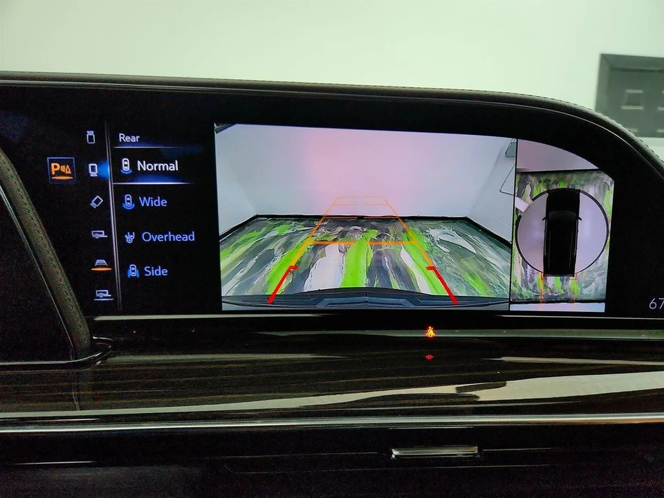 2022 Cadillac Escalade 5th Gen - Image 20 of 21